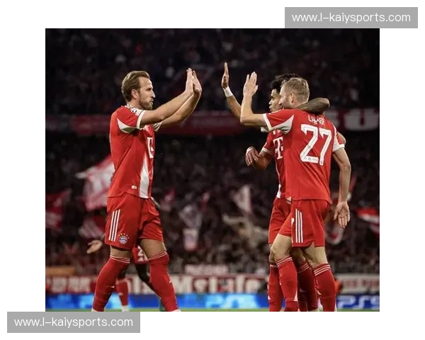 欧冠夜的传奇：拜仁4-0巴萨，一场改写历史的经典之战